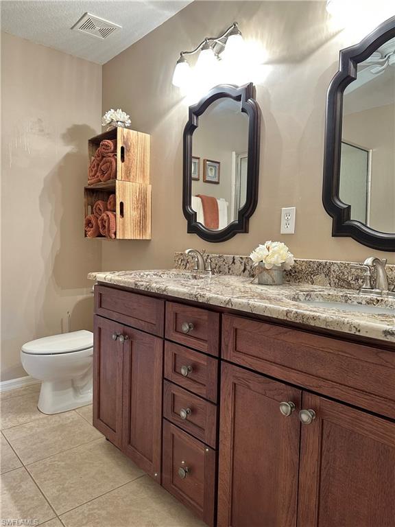 354 Dover PL 202 photo 24