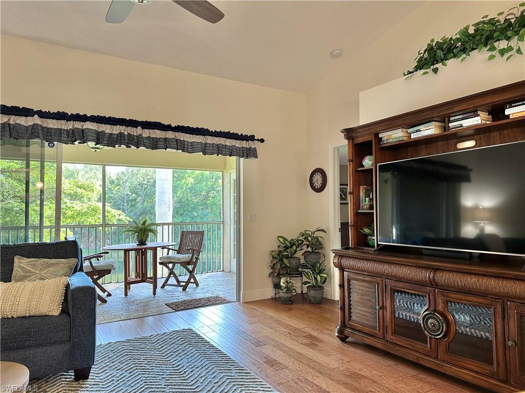 354 Dover PL 202 photo 33