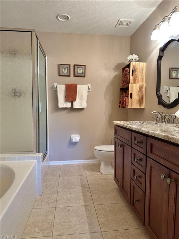 354 Dover PL 202 photo 25