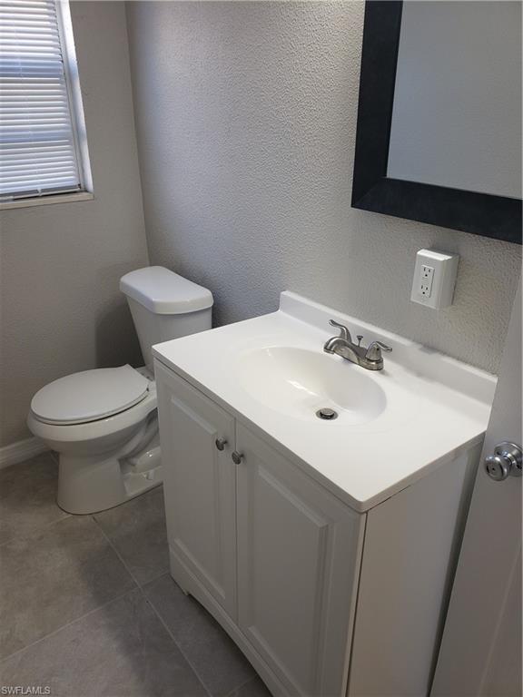 204 1st ST photo 12