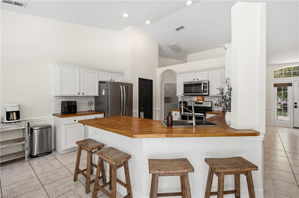 5791 Golden Gate PKWY photo 13
