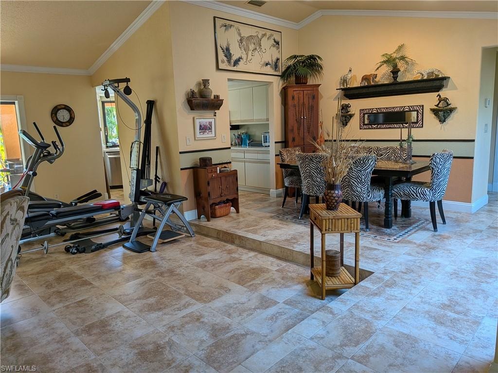 1712 Viscaya PKWY photo 7