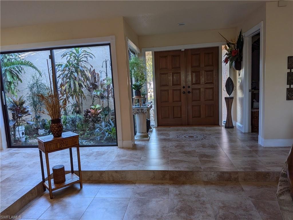 1712 Viscaya PKWY photo 8
