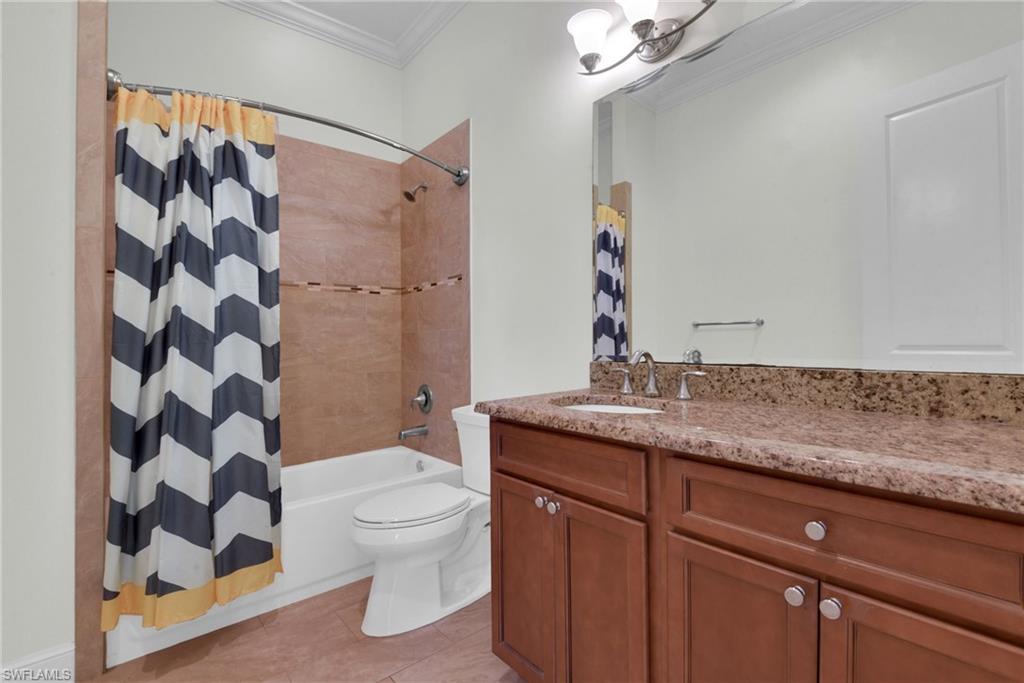 Guest Bath - Second Floor