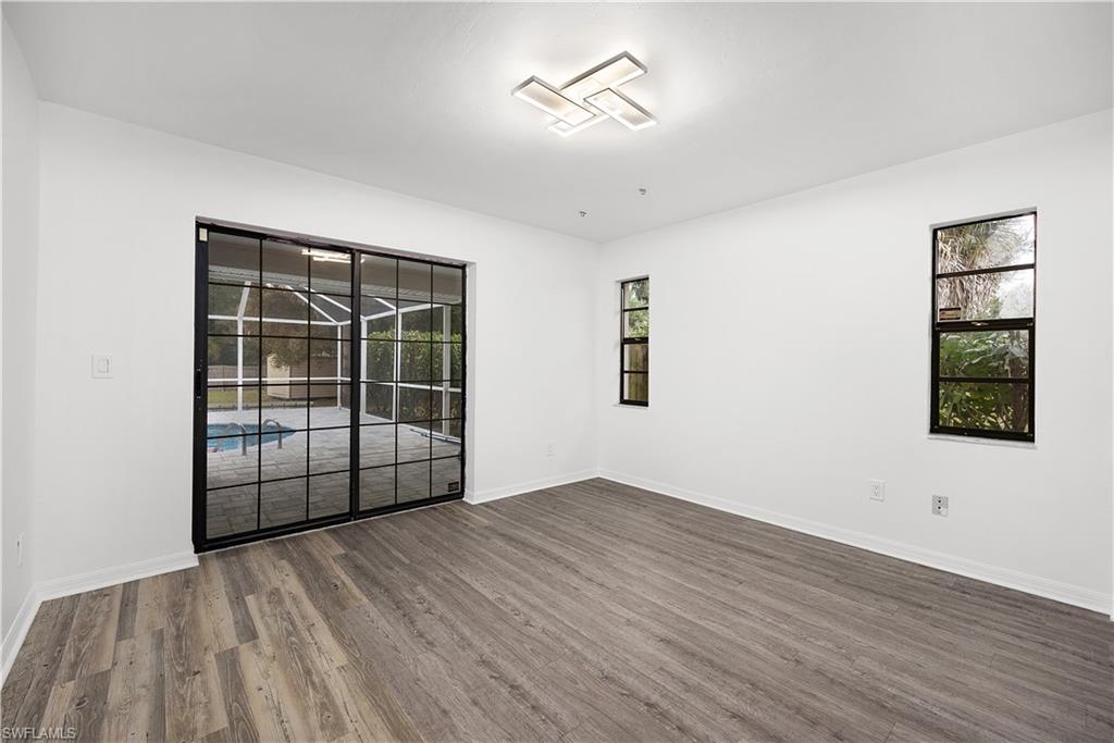 511 Washington AVE photo 6