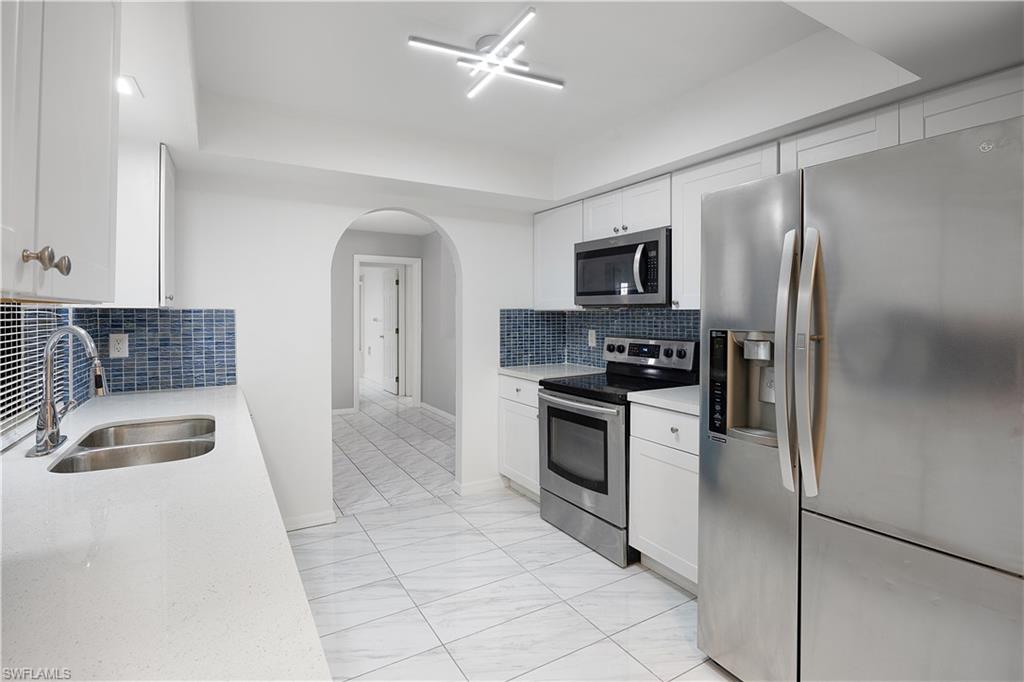 511 Washington AVE photo 26