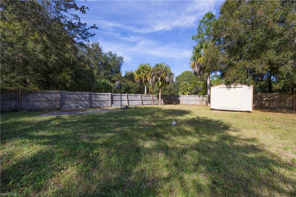 511 Washington AVE photo 8