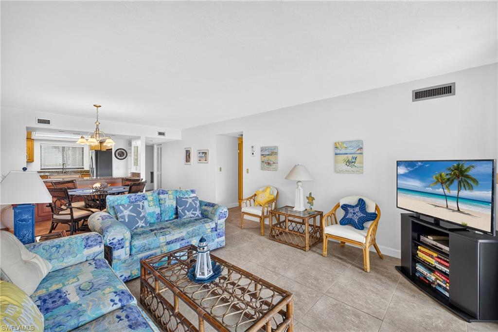 4210 Steamboat BEND 104