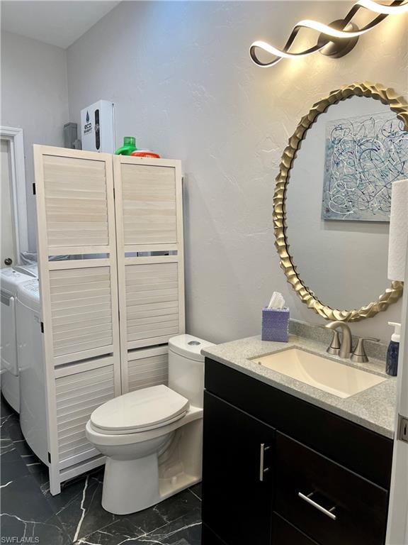 1/2 bath and laundry