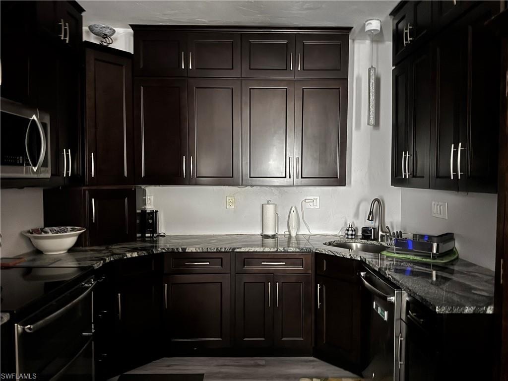 lots of counter space