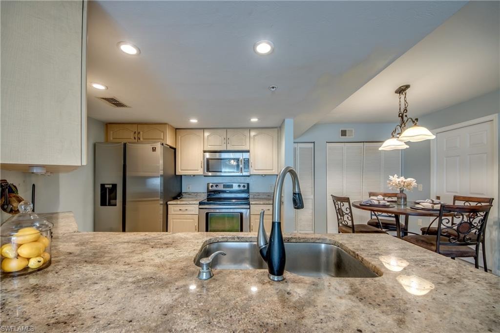 1761 Four Mile Cove PKWY 513