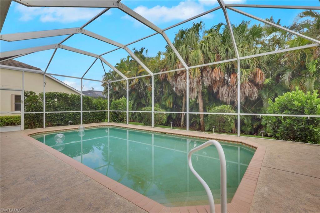Established landscaping for swimming privacy