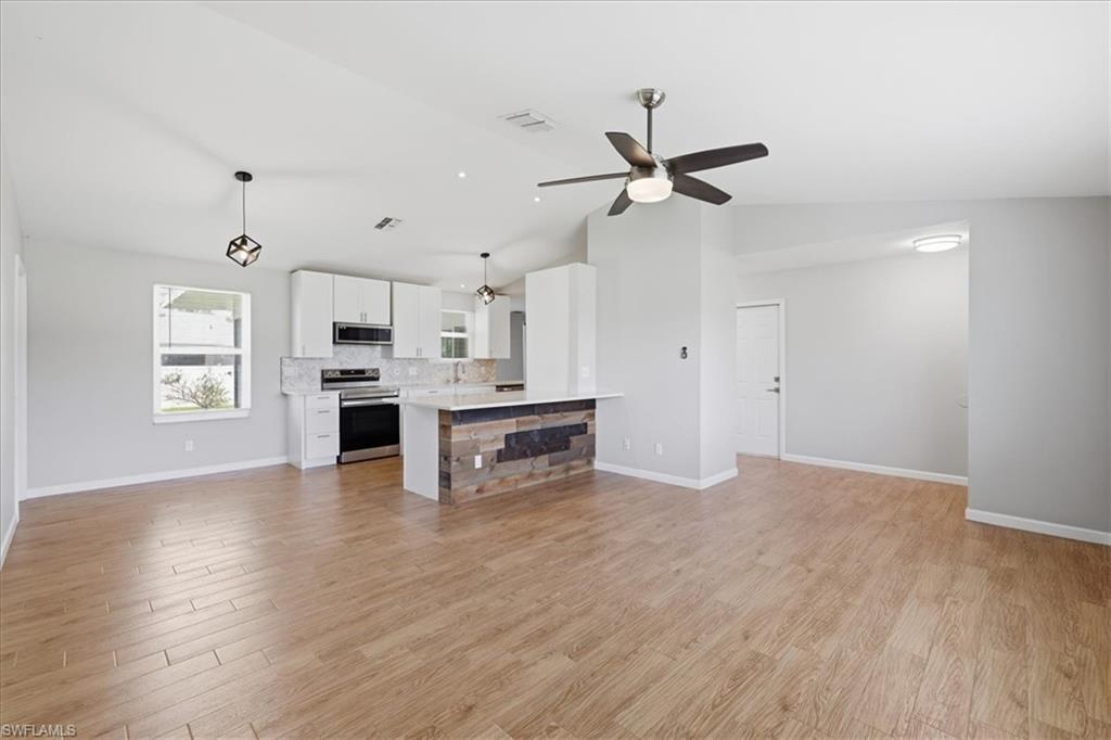 3432 SW 14th PL