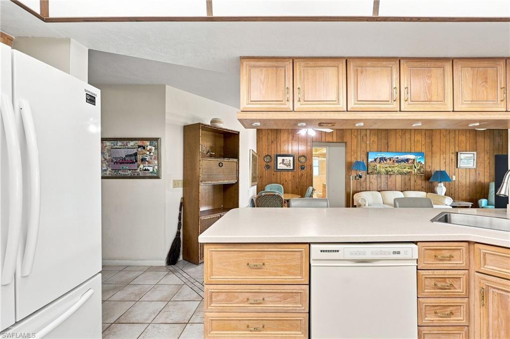 4651 West BLVD photo 20