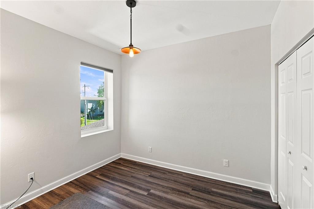 Bedroom/Office