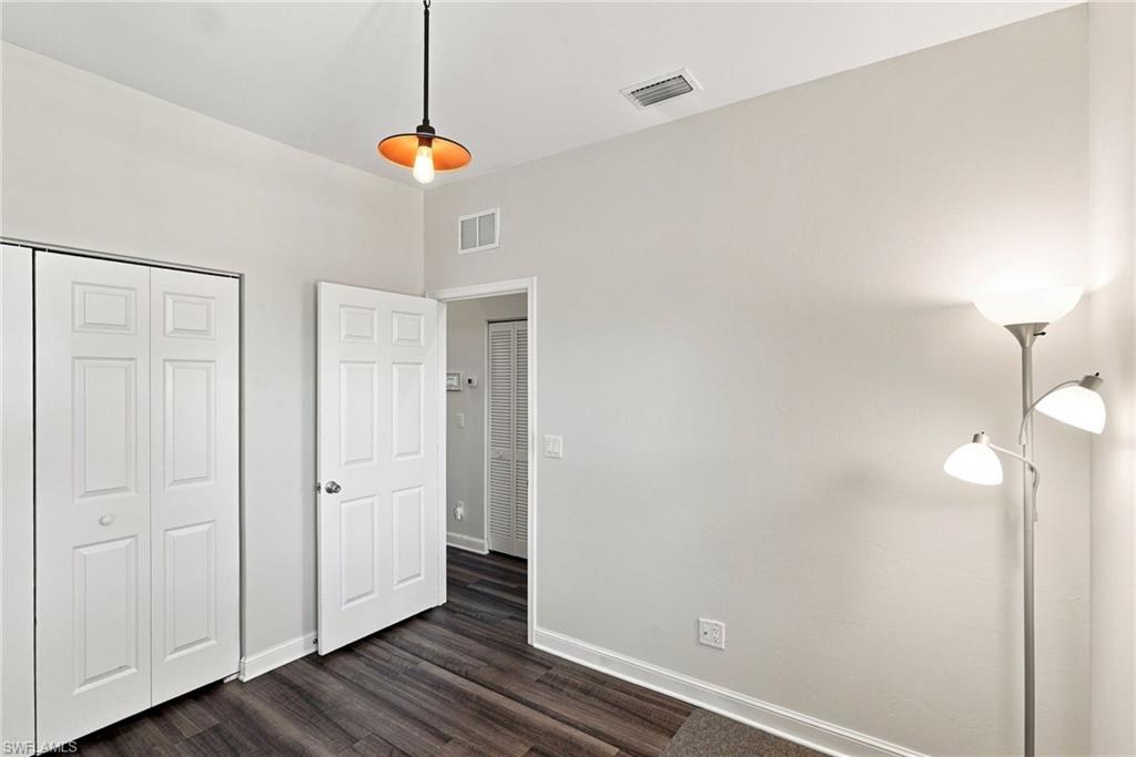 1067 Hartley AVE 704 photo 21