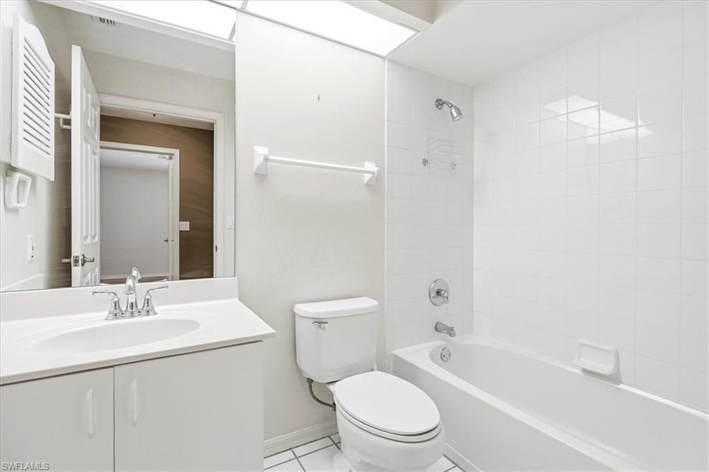 2526 Orchid Bay DR 202 photo 25