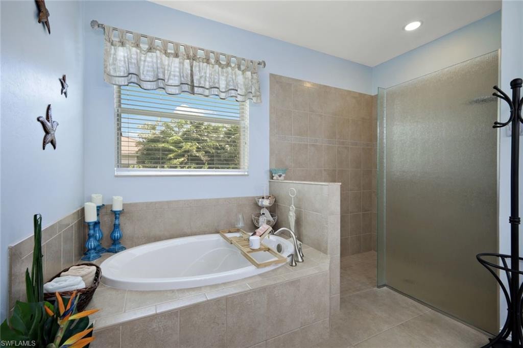 8554 Banyan Bay BLVD photo 18