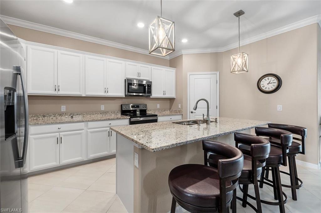 BRIGHT WHITE CABINETS