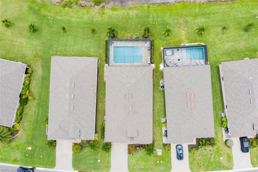 SUPER LARGE POOL