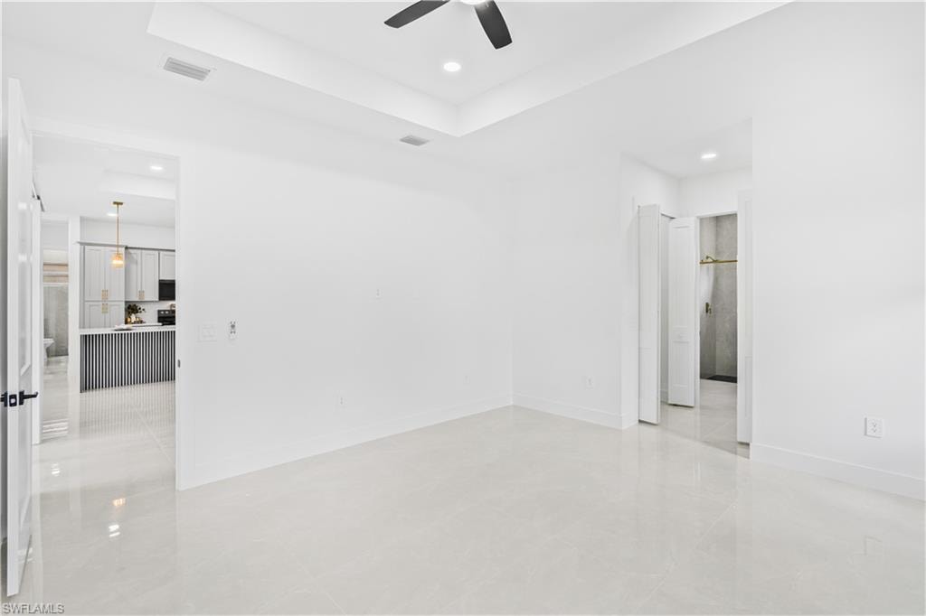 942 Kanuga ST E photo 27