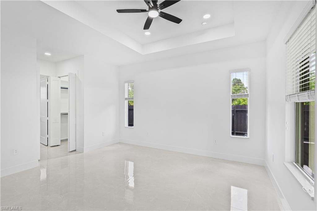 942 Kanuga ST E photo 26