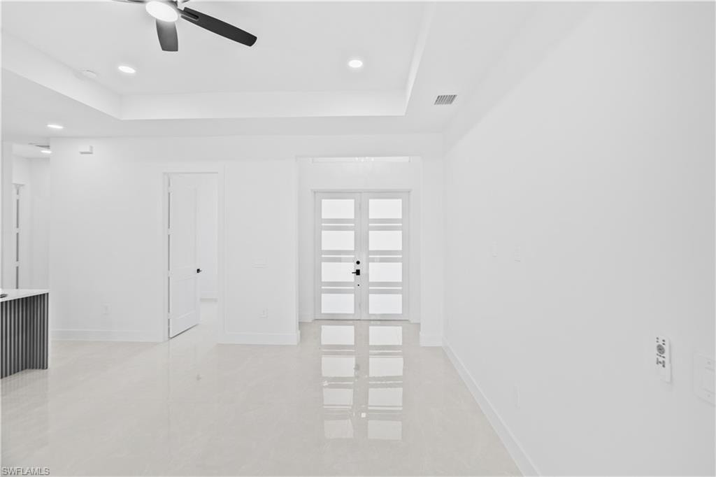 942 Kanuga ST E photo 7