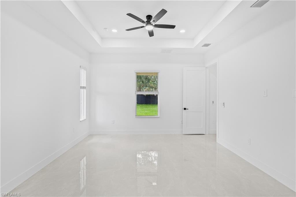 942 Kanuga ST E photo 28