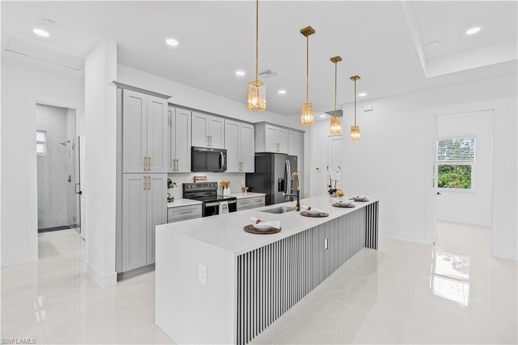 942 Kanuga ST E photo 14