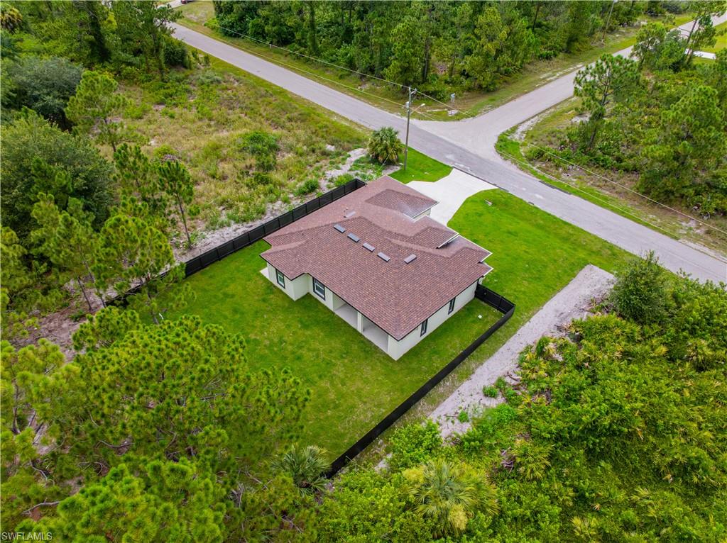 942 Kanuga ST E photo 44