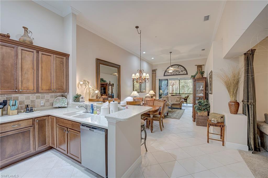 12040 Matera LN 202