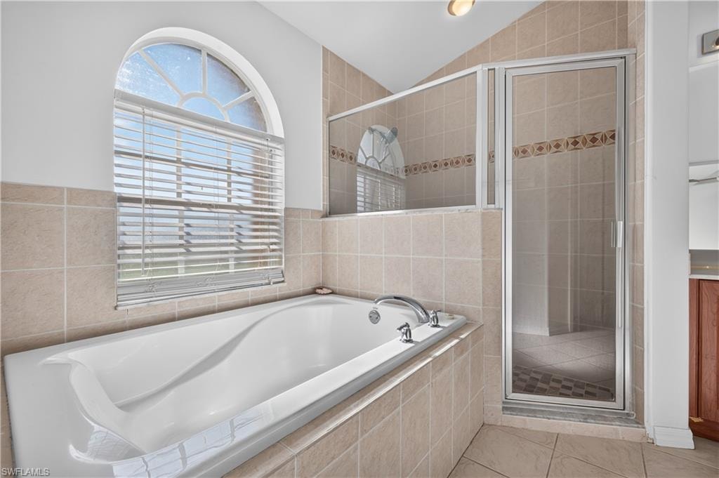 2 NW 29th PL photo 28