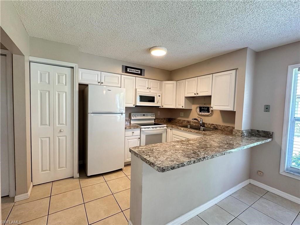 21150 Gertrude AVE N3 photo 6