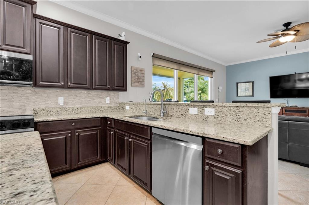 1804 Cayon CT photo 9