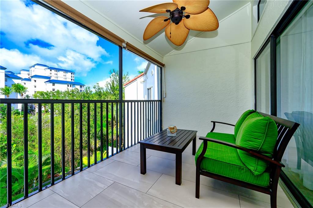 586 Beachwalk CIR O-305