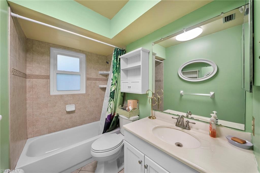 19016 Murcott DR E photo 19