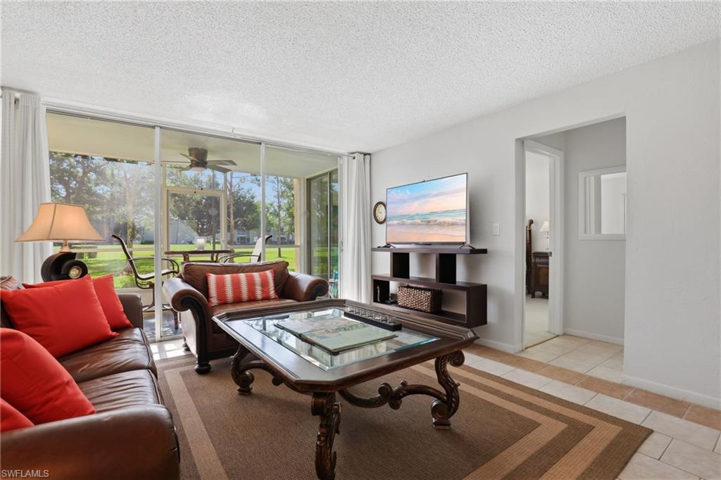 1086 Forest Lakes DR 106 photo 10