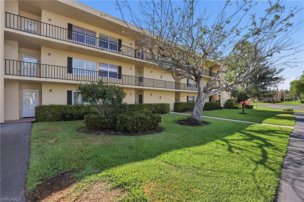 1086 Forest Lakes DR 106 photo 41