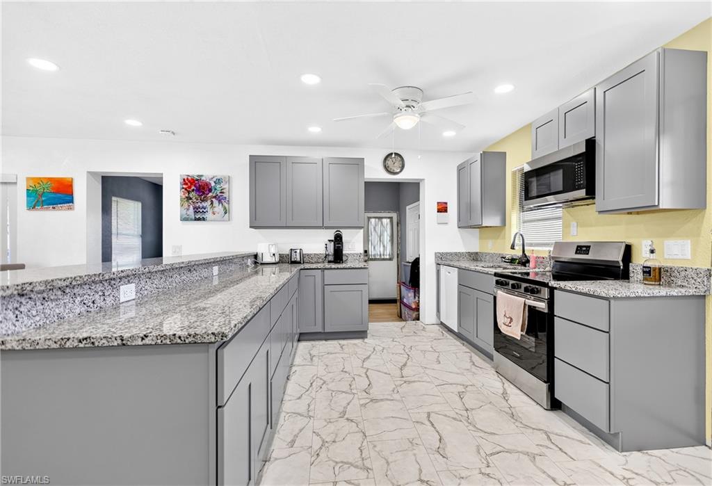 22018 Catherine AVE