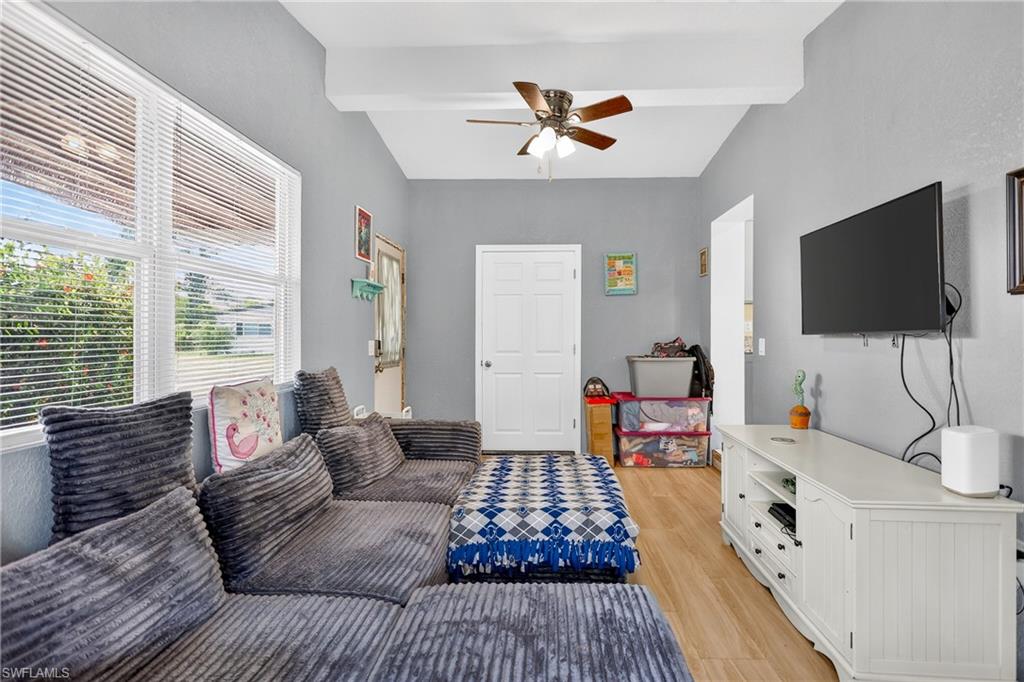 22018 Catherine AVE photo 14