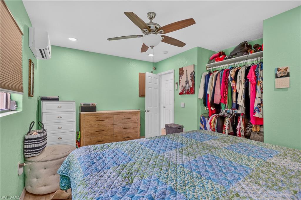 22018 Catherine AVE photo 19