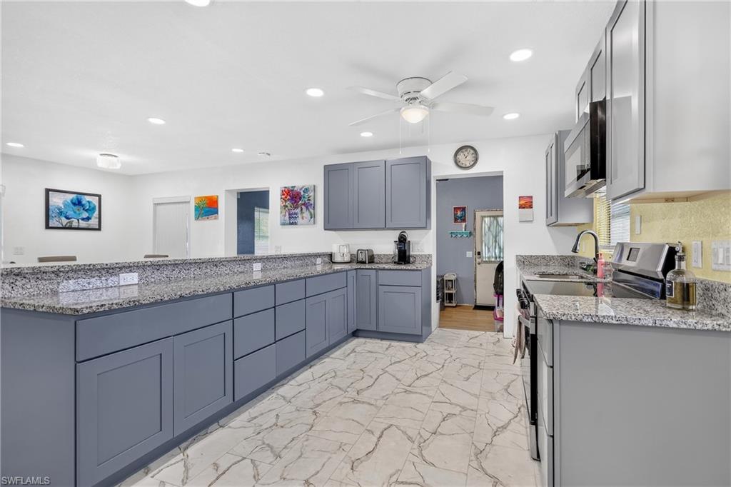 22018 Catherine AVE