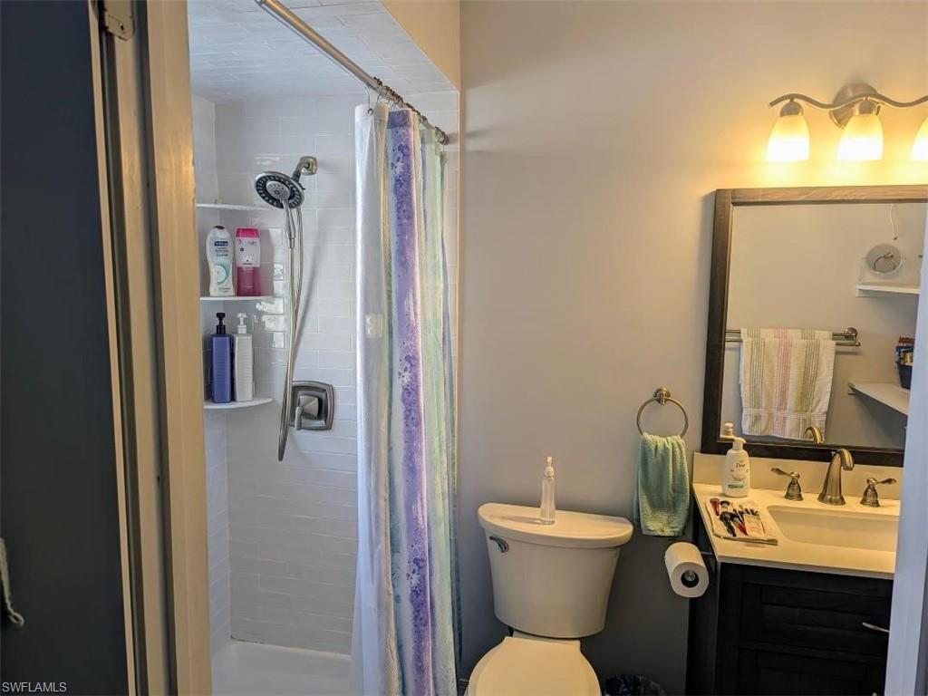 715 47th ST 104 photo 8