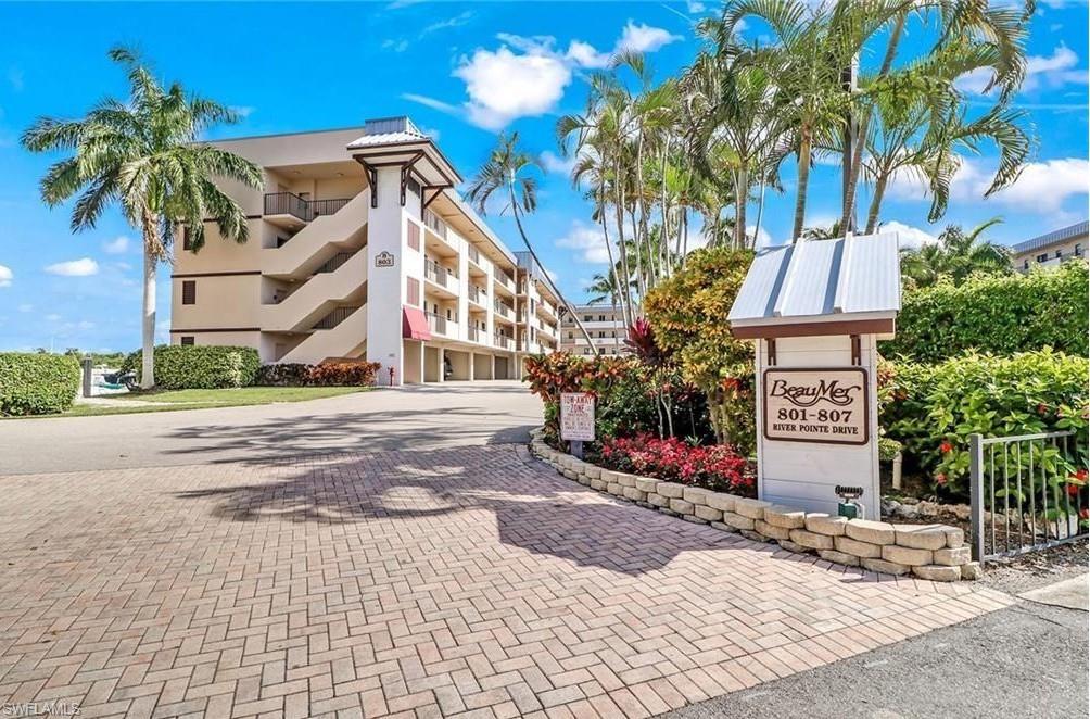 807 River Point DR 304D