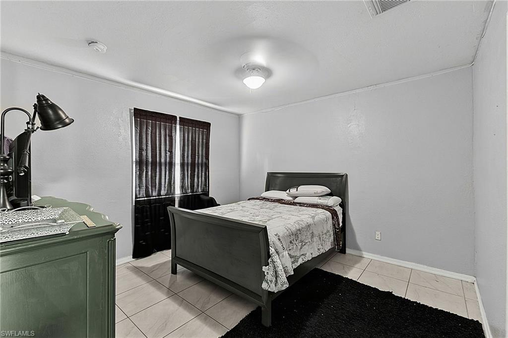 4028 Manning AVE photo 17