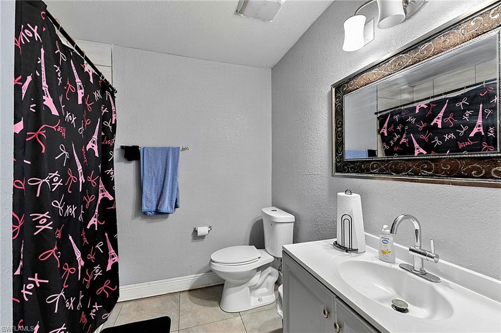 4028 Manning AVE photo 22