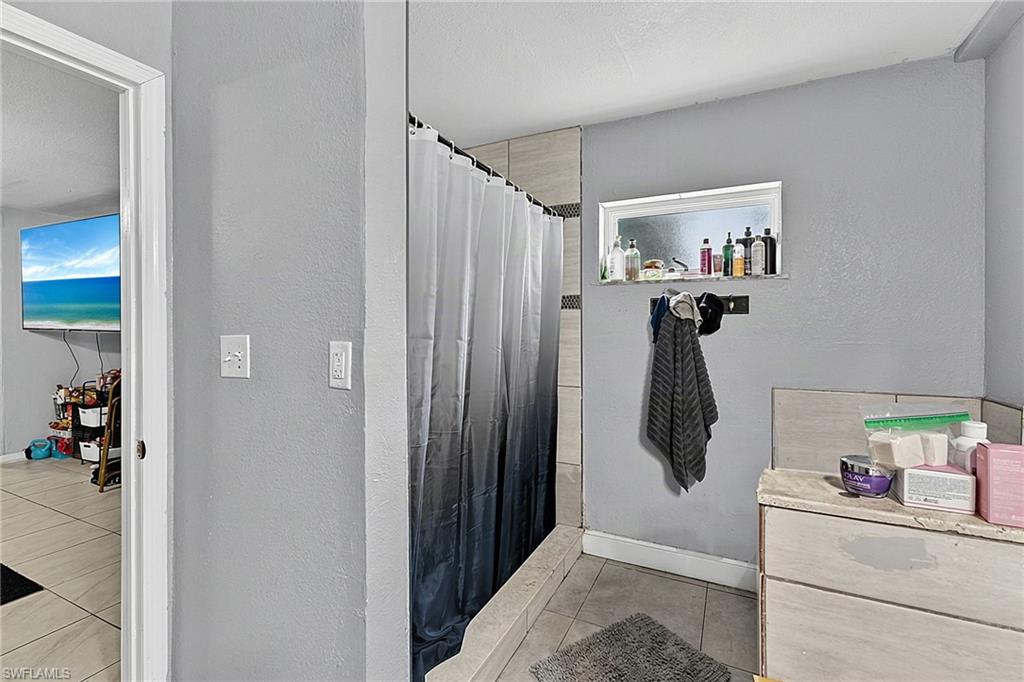 4028 Manning AVE photo 24