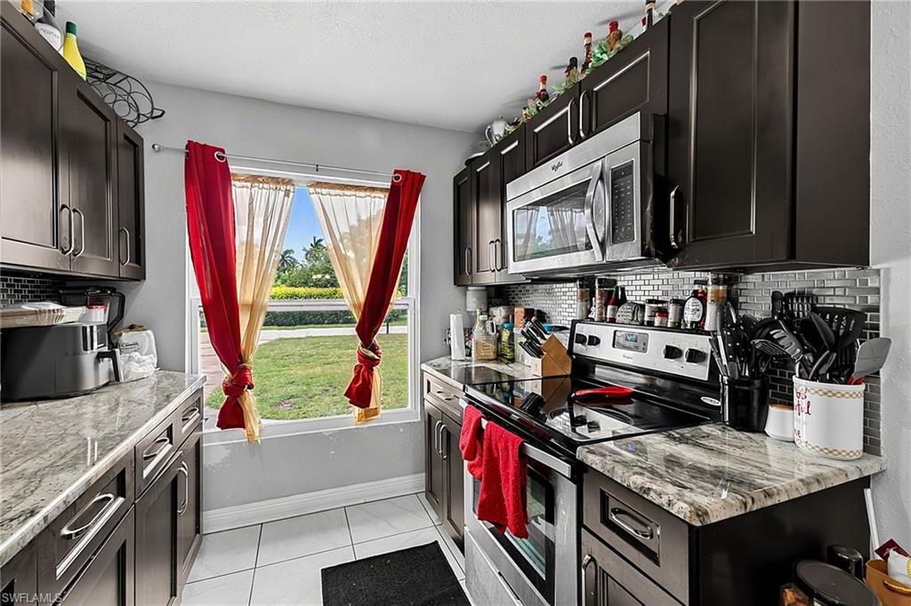 4028 Manning AVE photo 10
