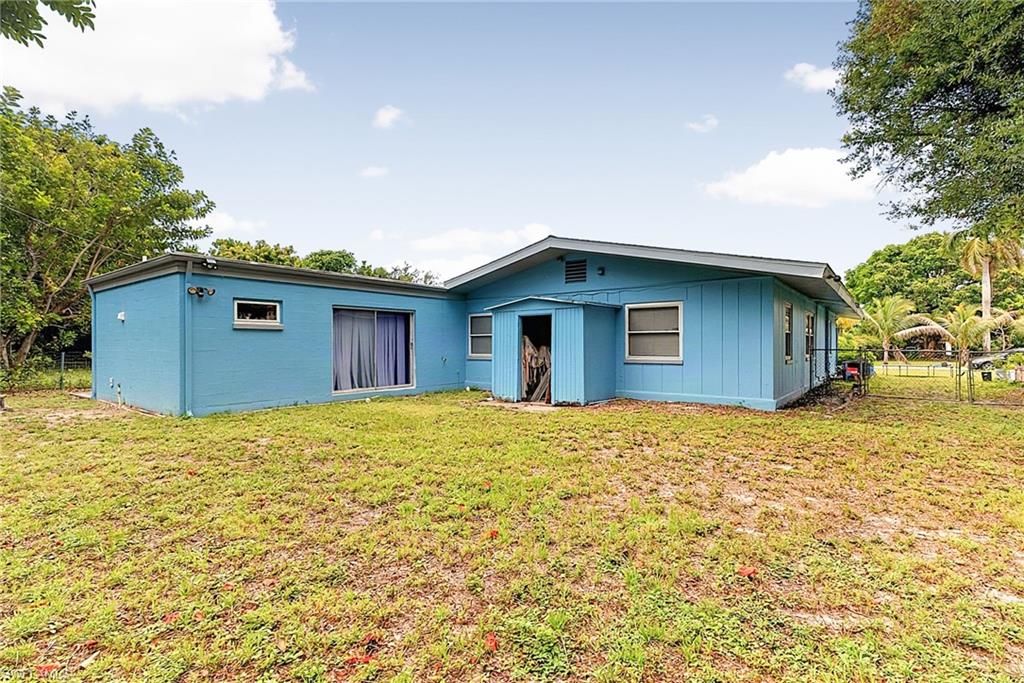 4028 Manning AVE photo 29