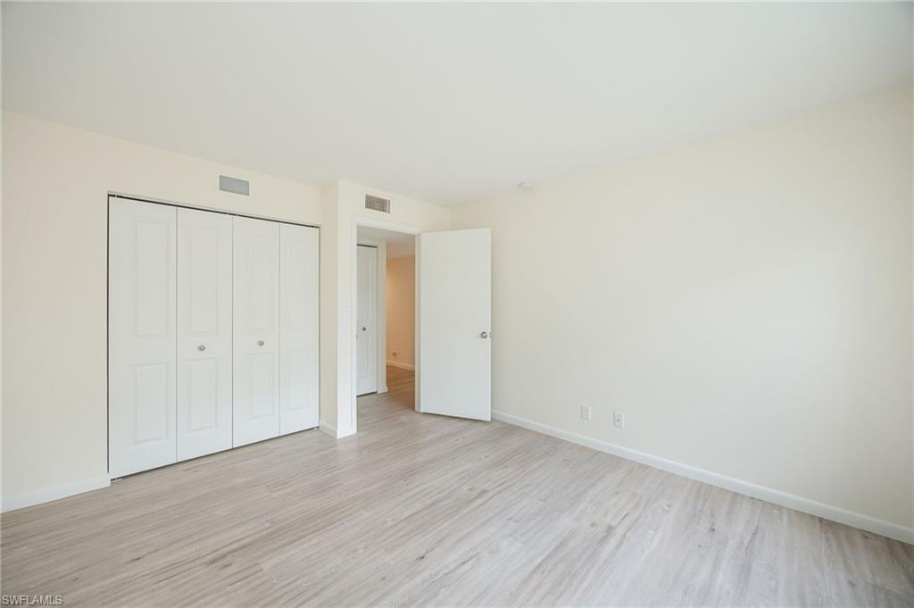 425 Wildwood LN photo 13